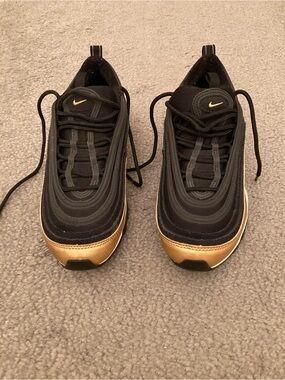 Nike Black Internal Label Tag with QR and Size Info